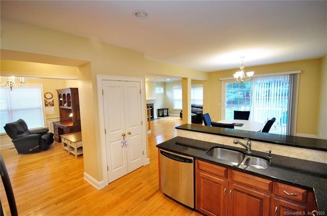 59 Bradford Walk 59, Farmington, CT 06032