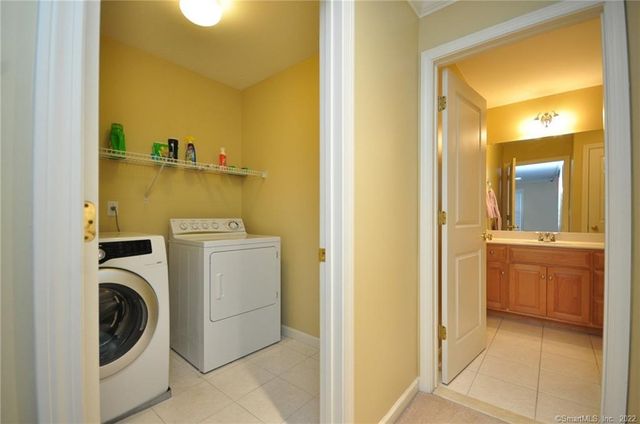 59 Bradford Walk 59, Farmington, CT 06032