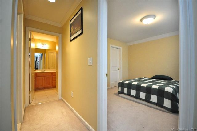 59 Bradford Walk 59, Farmington, CT 06032