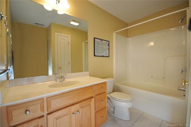 59 Bradford Walk 59, Farmington, CT 06032