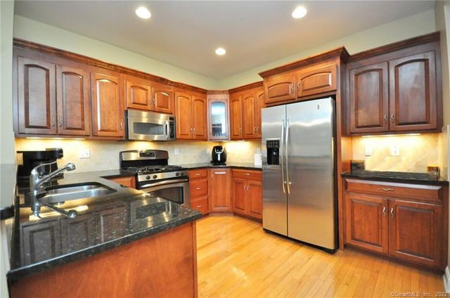 59 Bradford Walk 59, Farmington, CT 06032
