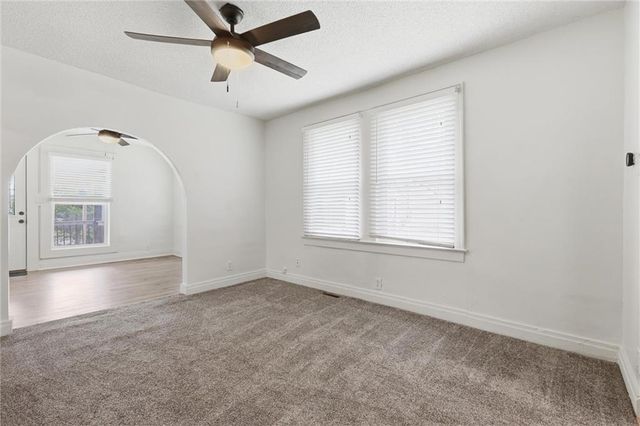 510 Lindberg Drive, Kansas City, MO 64118
