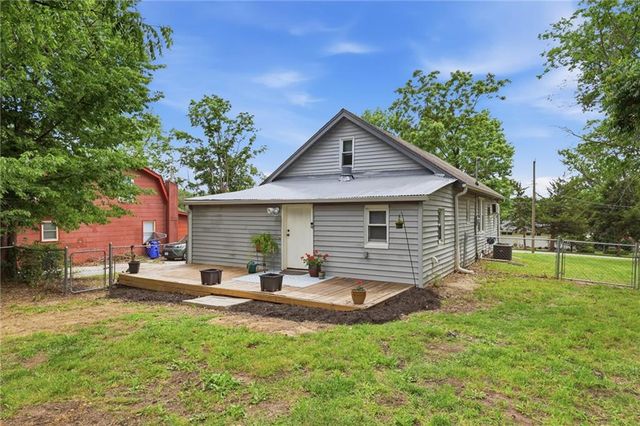 510 Lindberg Drive, Kansas City, MO 64118
