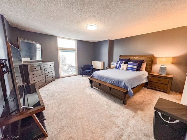 25801 Lake Shore Boulevard, Euclid, OH 44132