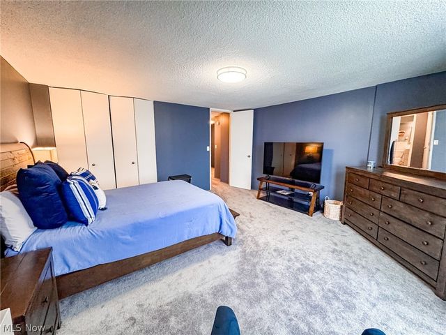 25801 Lake Shore Boulevard, Euclid, OH 44132