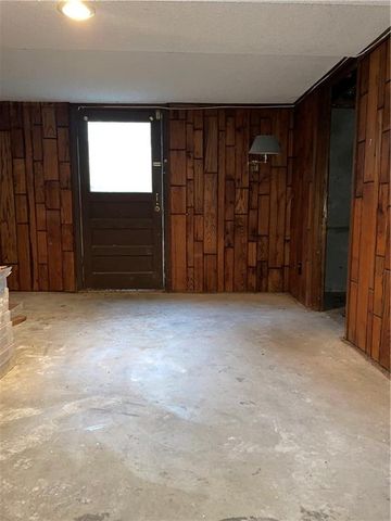 205 E Maple Street, Raymore, MO 64083