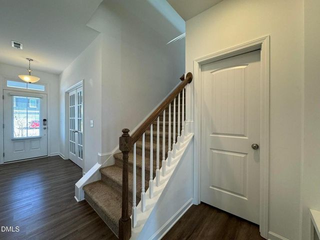 913 Briar Gate Drive, Holly Springs, NC 27540