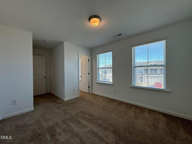 913 Briar Gate Drive, Holly Springs, NC 27540
