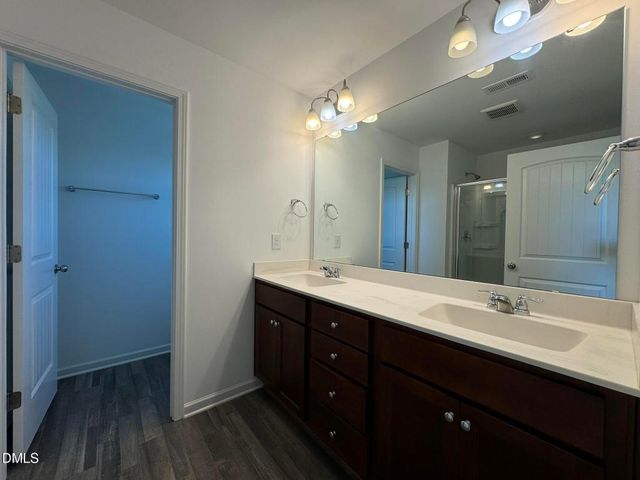 913 Briar Gate Drive, Holly Springs, NC 27540