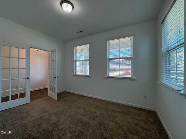 913 Briar Gate Drive, Holly Springs, NC 27540