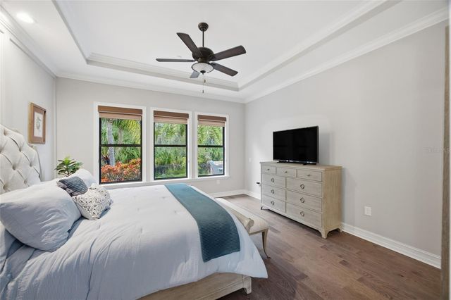 28415 MARSCIANO LANE, Wesley Chapel, FL 33543