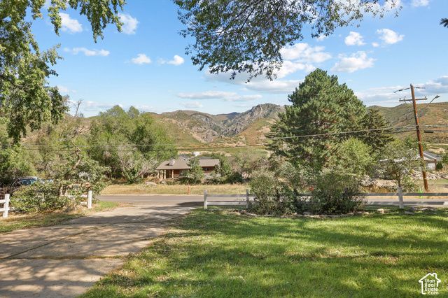 1731 VALLEY VIEW DR, Layton, UT 84040