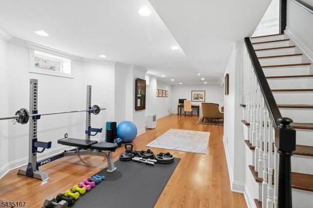 31 Laura Ln, Morris Twp., NJ 07960