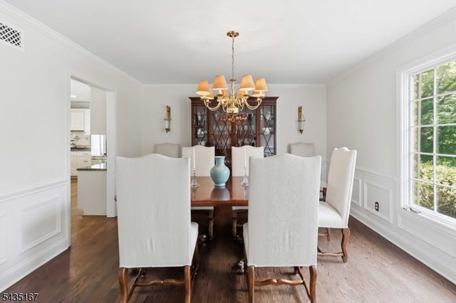 31 Laura Ln, Morris Twp., NJ 07960