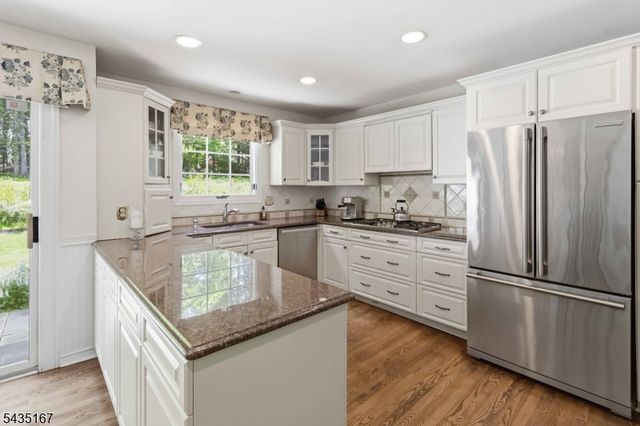 31 Laura Ln, Morris Twp., NJ 07960