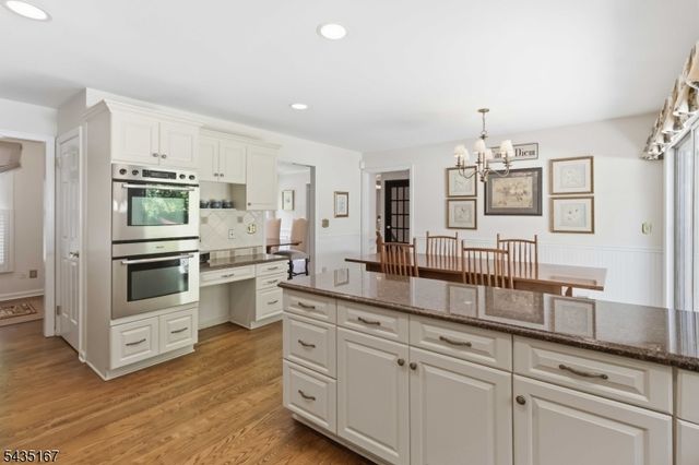 31 Laura Ln, Morris Twp., NJ 07960