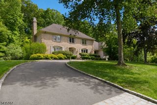 31 Laura Ln, Morris Twp., NJ 07960