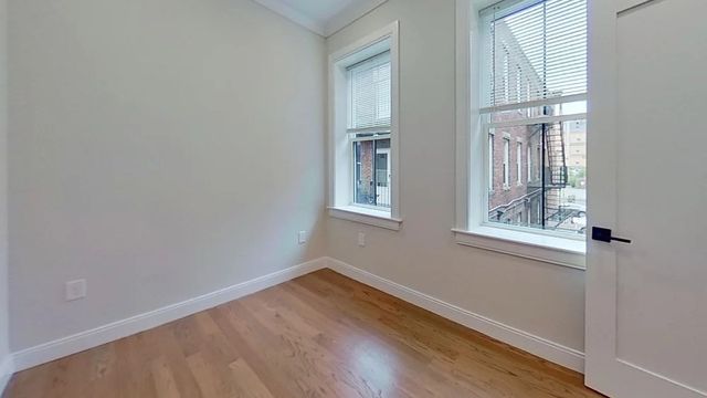 191 Porter St. 3, Boston, MA 02128