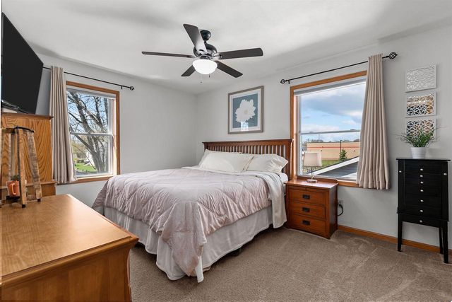 223 ALLEN AVENUE, Oshkosh, WI 54901