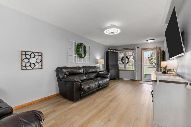 223 ALLEN AVENUE, Oshkosh, WI 54901