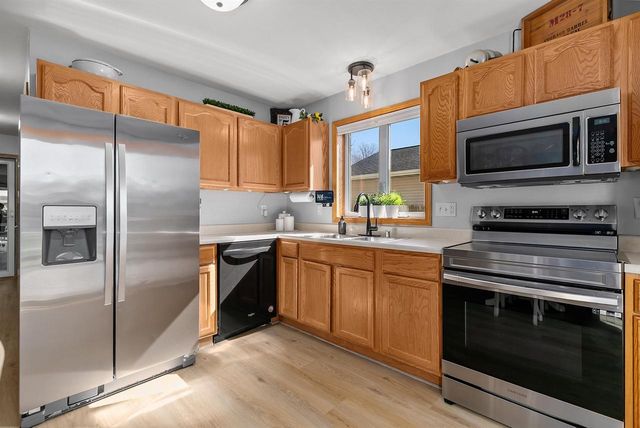 223 ALLEN AVENUE, Oshkosh, WI 54901