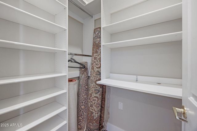 41646 N EMERALD LAKE Drive, Anthem, AZ 85086