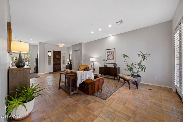 41646 N EMERALD LAKE Drive, Anthem, AZ 85086