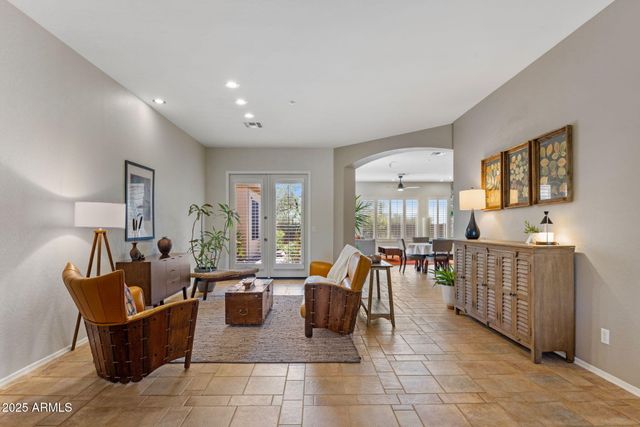 41646 N EMERALD LAKE Drive, Anthem, AZ 85086