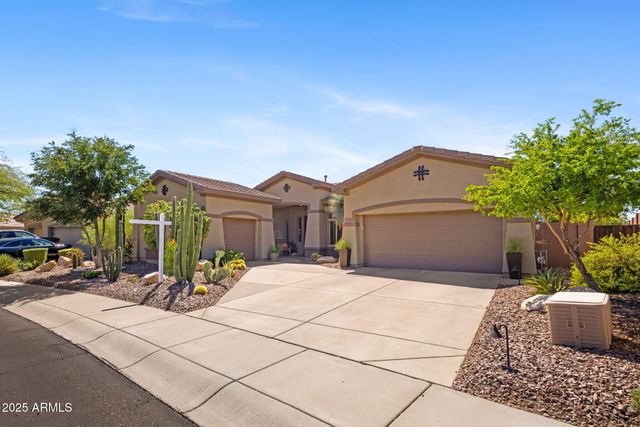 41646 N EMERALD LAKE Drive, Anthem, AZ 85086