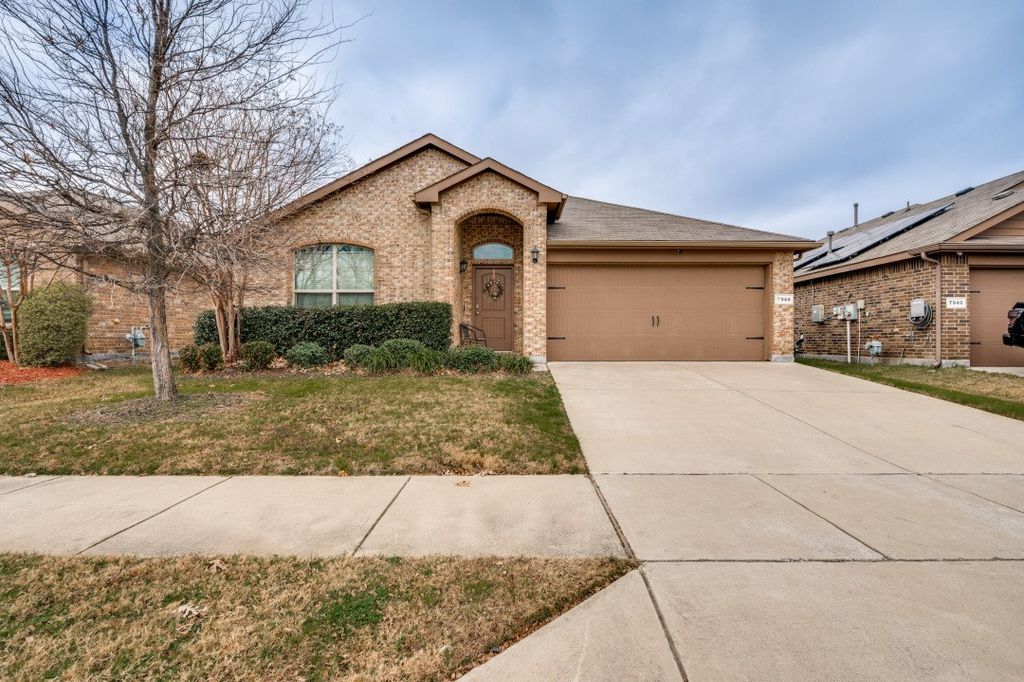 7944 Ballater Drive, Fort Worth, TX 76123