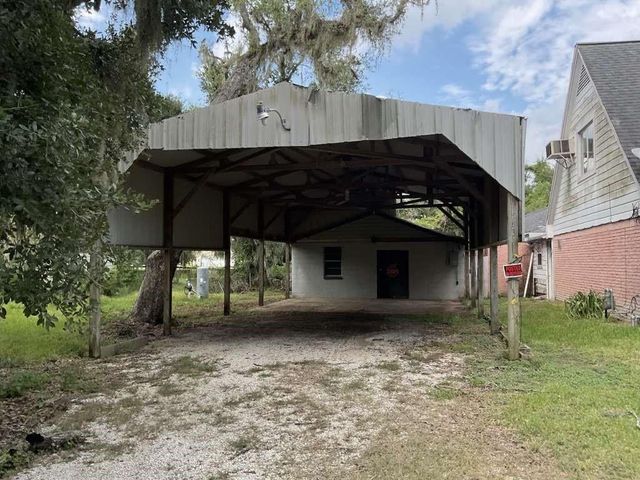 543 Bluebonnet Drive, Freeport, TX 77541