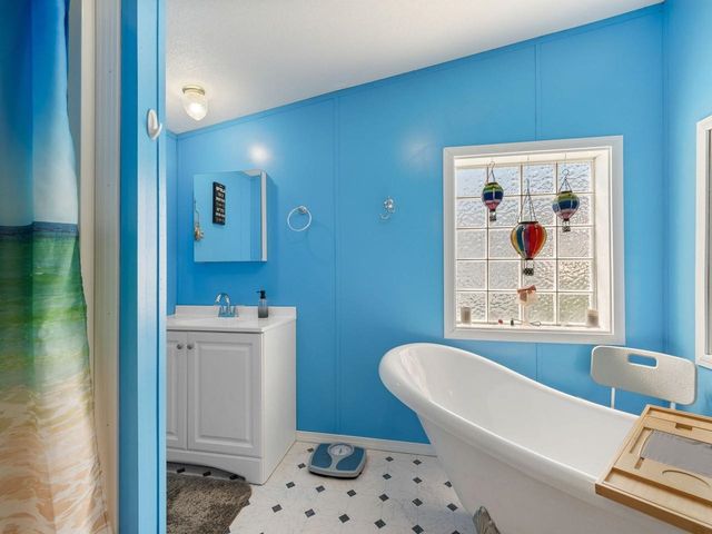 77 Ash Lane, Starksboro, VT 05487