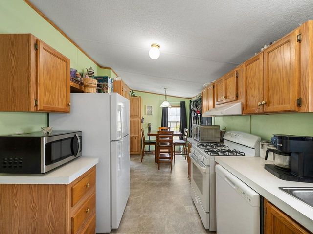 77 Ash Lane, Starksboro, VT 05487