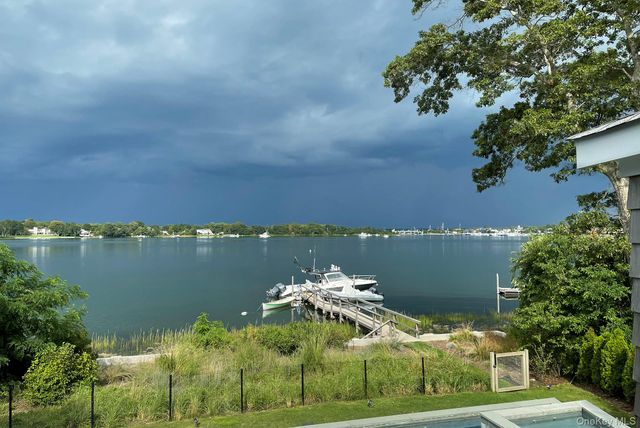 20 Whalers Walk, Sag Harbor, NY 11963