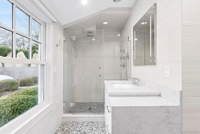 20 Whalers Walk, Sag Harbor, NY 11963