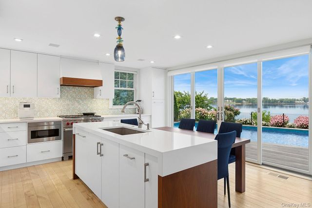 20 Whalers Walk, Sag Harbor, NY 11963