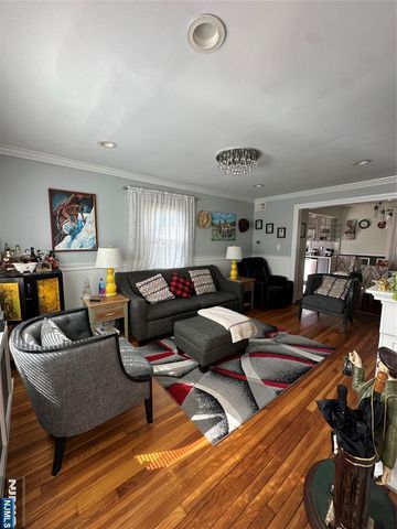 104 John Place, Bergenfield, NJ 07621