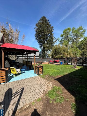 104 John Place, Bergenfield, NJ 07621