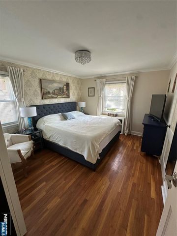 104 John Place, Bergenfield, NJ 07621