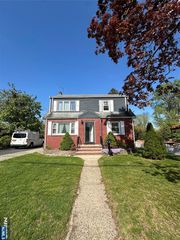 104 John Place, Bergenfield, NJ 07621
