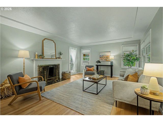 2540 Sw 76TH Ave, Portland, OR 97225