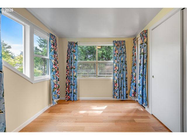 2540 Sw 76TH Ave, Portland, OR 97225