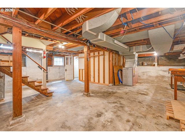 2540 Sw 76TH Ave, Portland, OR 97225
