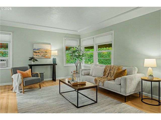 2540 Sw 76TH Ave, Portland, OR 97225