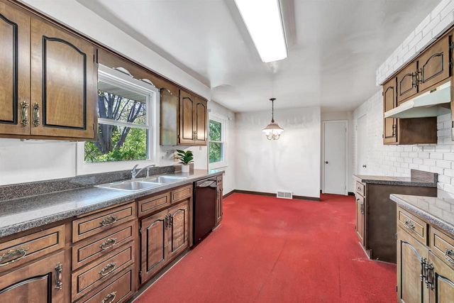 121 ST FRANCIS DRIVE, Green Bay, WI 54301