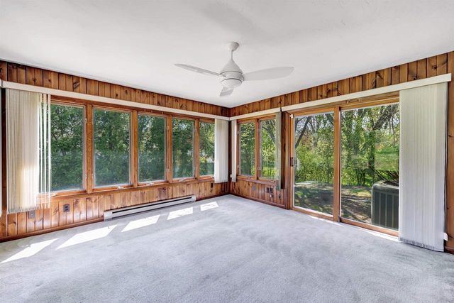 121 ST FRANCIS DRIVE, Green Bay, WI 54301