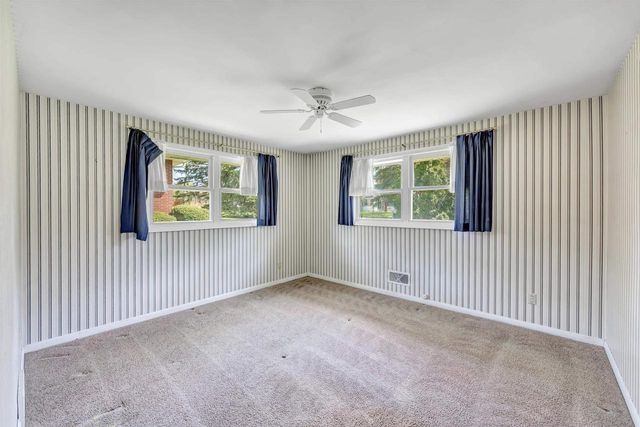 121 ST FRANCIS DRIVE, Green Bay, WI 54301