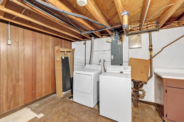 121 ST FRANCIS DRIVE, Green Bay, WI 54301