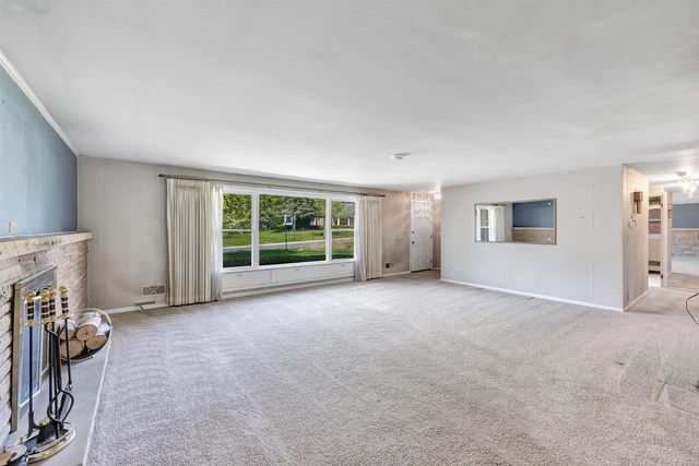 121 ST FRANCIS DRIVE, Green Bay, WI 54301