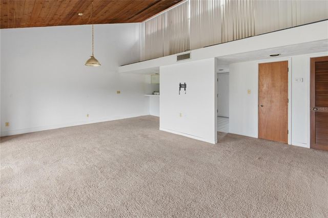 2115 CORNER LAKE DRIVE E, Haines City, FL 33844